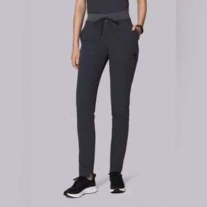 Mandala Scrub Pant 6 Pocket Slim - Petite